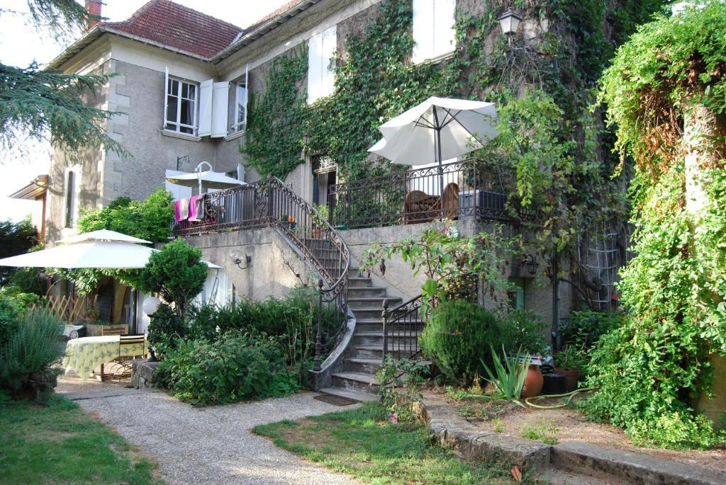 Chambres D'Hotes Les Pratges Figeac Exterior photo